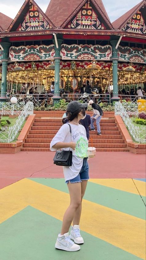 Dufan Outfit Ideas, Ootd Dufan, Outfit Study Tour, Non Hijab, Ootd Aesthetic, Insta Bio, Pose Fotografi, Casual Hijab Outfit, Girl Swag