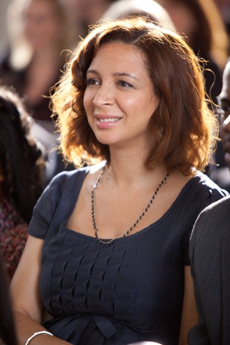 maya rudolph: another powerful feminine comedian and is doing great on up all night Grown Ups 2, Maya Rudolph, Ginger Hair Color, Celebrity Skin, Up All Night, Grown Ups, Night Live, Saturday Night Live, Ginger Hair