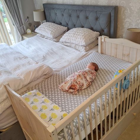 Crib With Bed In Room, Crib Attached To Bed, Baby Accessories Must Have Cribs & Toddler Beds, Room With Crib And Bed, Crib In Master Room Ideas, Crib Set Up, Crib Set Up In Parents Room, Baby Box Bed, Baby Bed Ideas Newborns