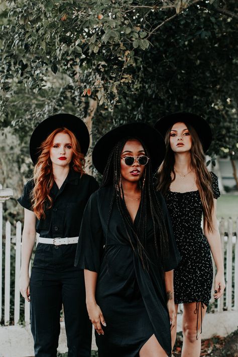 Coven Outfit Ideas, Coven Inspired Outfits, Coven Ahs Outfits, Ahs Inspired Outfits, Ahs Coven Outfits, Ahs Coven Aesthetic, Coven Outfit, Coven Photoshoot, Coven Aesthetic