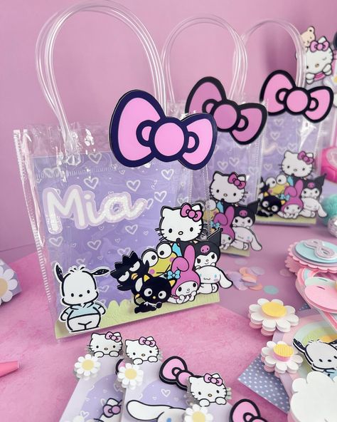 Sanrio theme party theme 💕 For this theme we made; -Cake topper shaker -hubba bubba scenario box -Favor bags -Cupcake toppers #hellokittyparty #sanriocaketopper #hellokittycaketopper #sanriopartytheme Hello Kitty Favor Bags, Sanrio Goodie Bags, Sanrio Theme Birthday Party, Sanrio Theme Party Decoration, Hello Kitty Friends Birthday Party Ideas, Hello Kitty Candy Bags, Sanrio Party Favors, Hello Kitty And Friends Party Ideas, Sanrio Party Decorations