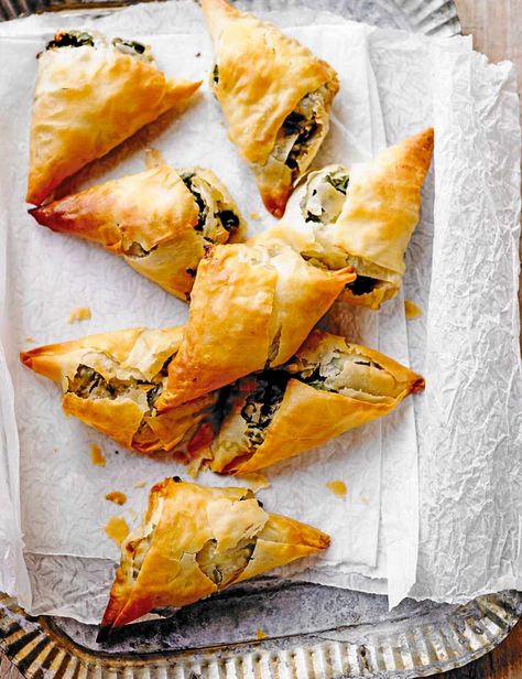 Spinach, feta and onion parcels Spinach and feta are a classic combination and work really well with the zing of preserved lemon. Try it in these vegetarian filo parcels which make a great, simple starter, snack or lunch