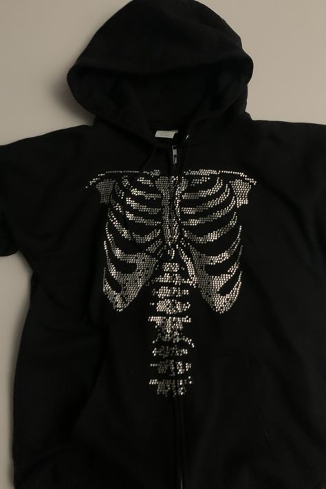 Clothing Png, Skeleton Hoodie, Y2k Tops, Beachy Outfits, Alt Outfits, Swaggy Outfits, Nike Outfits, Y2k Fashion, Hoodie Top