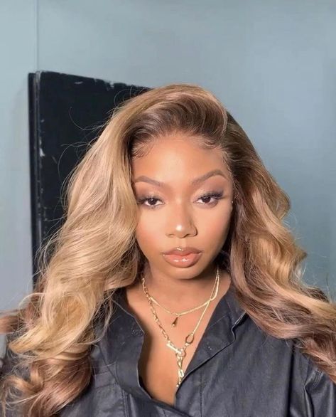 Hairess Luxury Hair (@__hairess) added a photo to their Instagram account: “Hairess velvet straight frontal and bundles 💓  Shop www.hairess.co” Honey Blond, Honey Brown Hair, Top Hairstyles, Hair Laid, Long Blonde, Hair Crush, Lace Hair, Thinning Hair, Long Blonde Hair