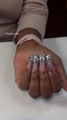 Chrome Freestyle Nails, Chrome Junk Nails, Chrome Birthday Nails, Chrome Nails With Charms, Chrome Duck Nails, Long Chrome Nails, Black And Chrome Nails, Chrome Toes, Chorme Nails