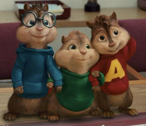 Alvin And The Chipmunks Aesthetic, Trio Cartoon Characters, Aquarius Lucky Color, Alvin And Chipmunks Movie, Ivy Trio, Chipmunks Movie, Halloween Costumes Friends, Alvin And The Chipmunks, Lucky Colour