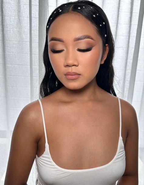 Bronze Prom Makeup, Soft Neutral Glam Makeup, Neutral Matte Eye Makeup, Natural Makeup Eye Looks, Clean Bridesmaid Makeup, Soft Glam Makeup Brown Eyes Eyeshadows, Smokey Wedding Eye Makeup, Soft Glam Makeup Asian Round Face, Soft Prom Makeup Natural