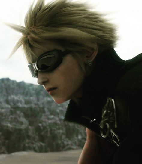 Instagram post by @darkk.oo • Feb 27, 2022 at 8:40pm UTC Cloud Advent Children Icon, Ff Cloud, Cloud Advent Children, Ff7 Advent Children, Cloud Strife Pfp, Cloud Strife Advent Children, Advent Children Cloud, Cloud Strife Icon, Cloud Glasses