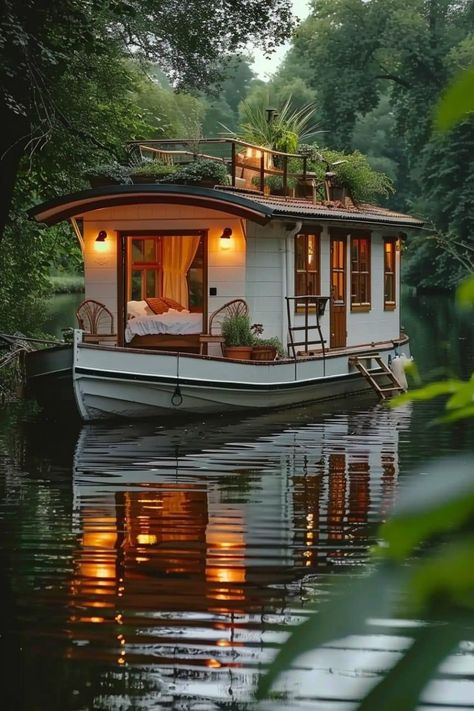 Boat House Interior, Boat Interior, Tiny House Decor, Floating House, Fantasy House, Houseboat, Outdoor Decor Backyard, Wooden Boats, Cabin Homes