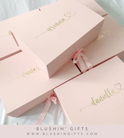 Will U Be My Bridesmaid, Be My Bridesmaid Ideas, Wedding Bridesmaids Gifts, Brides Gifts, Bridesmaid Proposal Ideas, Bridesmaid Presents, Bridesmaid Stuff, Box Bridesmaid, Wedding Party Bridesmaid