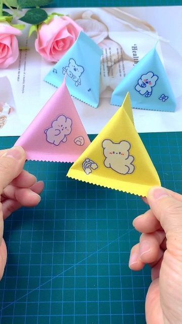 Mystery Box Ideas, Diy Paper Bag, Crafts To Do When Your Bored, Diy Crafts Bookmarks, Origami Bag, Sensory Crafts, Diy Blinds, Paper Toys Template, Paper Craft Ideas