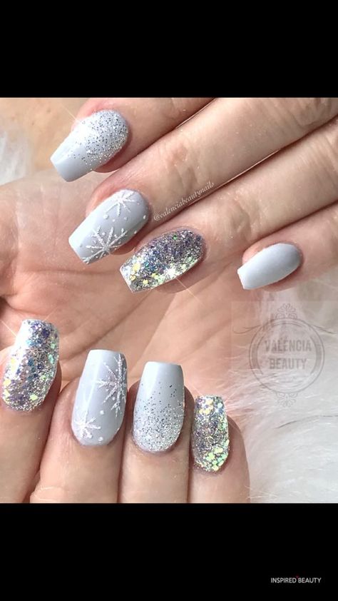 Nail Designs Bling, Special Nails, Winter Nails Acrylic, Nine Inch Nails, Snowflake Nails, Christmas Nails Acrylic, Winter Nail Art, Winter Nail Designs, Xmas Nails