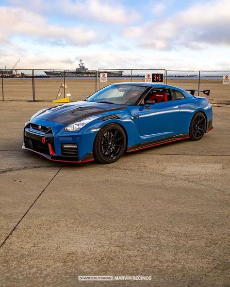 2017 Nissan GTR Nismo .. Instagram: @CAL.R35 Instagram: @mr2mivin .. #stanceautomag #stanceauto #gtr #skylingtr #nismogtr #gtr35 #nissanskyline #ｇｔｒ #r35gtr #r35pect #r35nismo #jdm #jdmlife #carcommunity Nissan Gtr R35 2017, Nissan Godzilla, Nissan Gtr Nismo, Gtr 35, Gtr Nismo, R32 Gtr, R35 Gtr, Nissan Gtr R35, Gtr R35