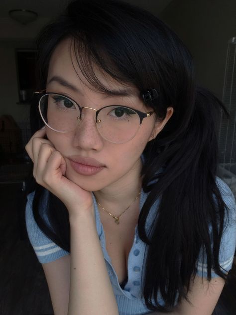 Glasses For Big Nose, Glasses For Square Face, Square Face Glasses, Thick Glasses, Glasses Inspo, Classy Glasses, Really Short Hair, Pet Mom, Square Face