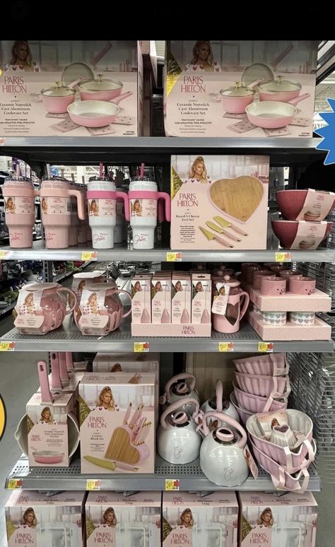 Paris Hilton Cookware, Paris Hilton Kitchen, Paris Hilton Kitchen Set, Pastel Cushions, Fancy Dinner Outfit, Brunch Outfit Summer, Girly Home Decor, Pink Apartment, First Apartment Tips