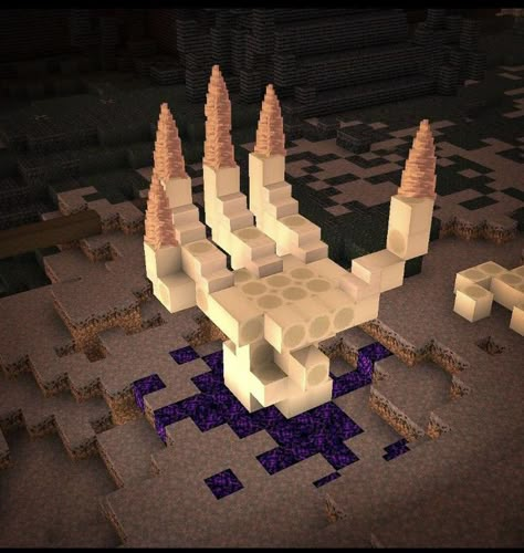 Minecraft Scary, Hand Statue, Scary Houses, Minecraft Structures, Minecraft Farm, Easy Minecraft Houses, Cool Minecraft Creations, Minecraft Castle, Minecraft Furniture