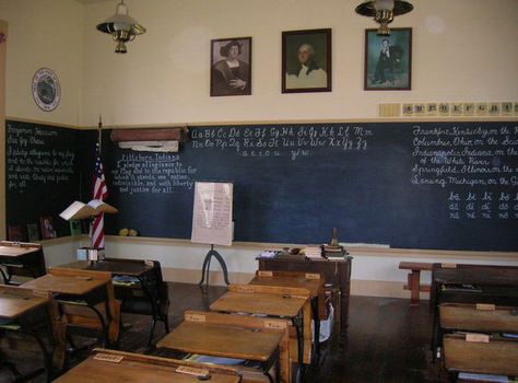 Vintage Schoolhouse Aesthetic, Abbott Elementary Aesthetic, One Room Schoolhouse, Character House, Boarding School Aesthetic, Abbott Elementary, Teacher Aesthetic, Teacher Vibes, Teaching High School English