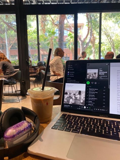 Coffeeshop Study Aesthetic, Studying Life Aesthetic, Romantic Studying Aesthetic, Study In A Cafe Aesthetic, Coffee Studying Aesthetic, School Coffee Aesthetic, Work Cafe Aesthetic, Enterpenur Aesthetic, Ust Aesthetic School