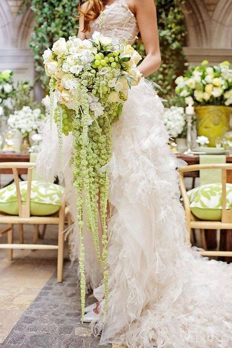 amaranthus فن النسيج, Cascading Bridal Bouquets, Cascading Wedding Bouquets, Lovely Wedding Dress, Cascade Bouquet, A Wedding Dress, White Bouquet, Bride Bouquets, Bridal Flowers