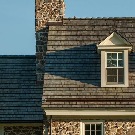 E.C.Trethewey Building Contractors on Instagram: "Willistown Township, a small 18 mile parcel, in Chester County is home to some beautiful historic homes including this one. ⬆️ This farmhouse underwent a small structure relocation before renovations began and resulted in a stunning front door entrance. 🌅 • • • #teamtrethewey #ectbuilders #willistown #chestercounty #builders #home #historichomes #stonework #frontdoor #roof #historic #farmhouse #historicbuilder #pennsylvania #contractor" Historic Farmhouse, Door Entrance, Front Door Entrance, Building Contractors, Exterior Details, Stone Work, Entrance Doors, Relocation, Historic Homes