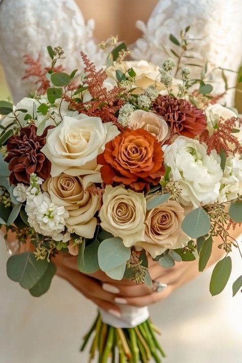 50 Amazing Ideas for a Rustic Wedding Theme - Yeah Weddings Outside November Wedding, Fall Farm Wedding Colors, September Rustic Wedding, Beach Wedding In The Fall, Wedding Rustic Flowers, Western Flowers Wedding, Rustic Wedding Bouquet Spring, Western Wedding Florals, Rustic Wedding Pictures