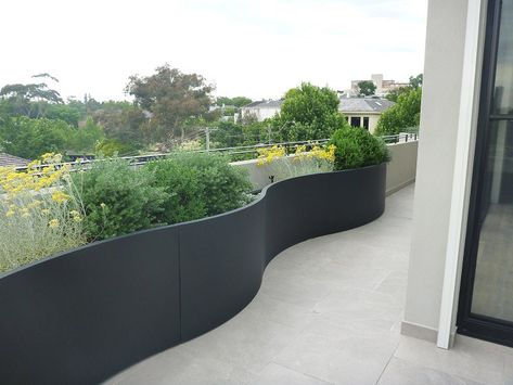 Curved Planter Boxes, Curved Planter, Cascading Planter, Planter Box Designs, Curve Building, Balcony Planters, Creative Planter, Garden Planter Boxes, Grasses Landscaping