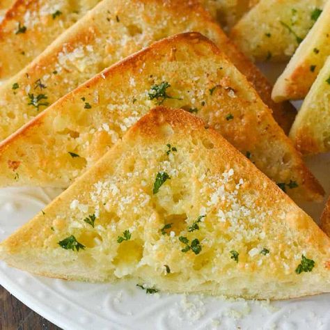 Ciabatta Garlic Bread Recipe, Ciabatta Garlic Bread, Breaded Zucchini, Garlic Breads, Baked Ribs Recipe, Ribs Easy, Parmesan Roasted Broccoli, Easy Beef Enchiladas, Steak Kebabs