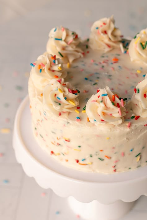 6-in Small Batch Funfetti Cake - Alissa's Bakeshop Small Batch Birthday Cake, Small Funfetti Cake, Small Two Layer Cake, Mini Funfetti Cake, 6” Cake Recipes, 6” Cake, Mini Birthday Cake Ideas For Her, Funfetti Smash Cake, Small Cake Recipes