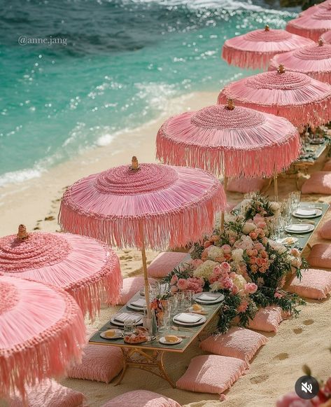 Umbrella Centerpiece, Wedding Planning Decor, Baby Shower Tea, Art Birthday Party, Vacation Goals, Interior Design Boards, Wedding Decor Style, Flower Packaging, Outdoor Decor Backyard