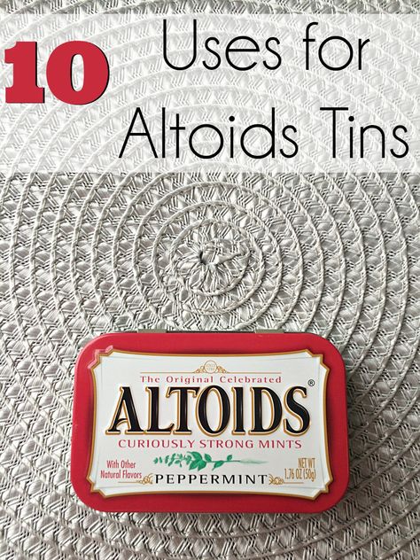 10 Uses for Altoid Tins Mint Tin Crafts, Flowers Paper Craft, Tin Crafts, Altoids Tin, Make Paper Flowers, Altoids Tins, Recycle Cans, Altered Tins, Easy Paper Flowers