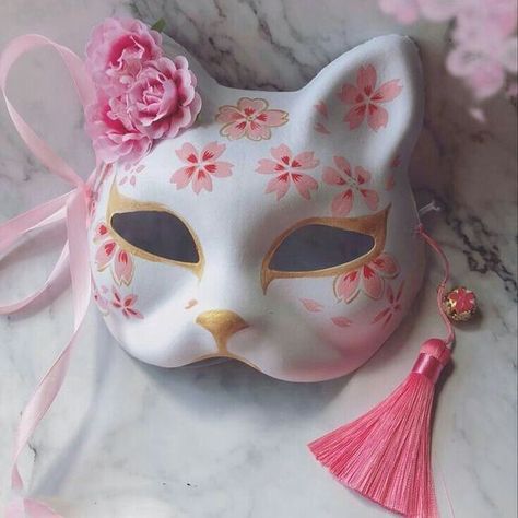 Como dice el titulo este libro trata sobre R.D pero sobre guiones, co… #detodo # De Todo # amreading # books # wattpad Japanese Fox Mask, Masks Ideas, Theme Board, Japanese Fox, Kawaii Outfits, Kitsune Mask, Cute Masks, Japanese Mask, Cute Mask