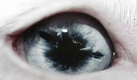 An Eye, Blue