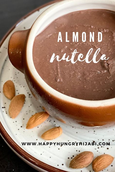 This almond nutella is a great alternative to the original which is made with hazelnuts and full of palm oil. Make it better yourself! Nutella Recipe, Almond Paste, Nutella Recipes, Vegan Meal Prep, Vegan Meal, Palm Oil, Hazelnut, Nutella, Nom Nom