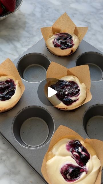 Freya Jukes on Instagram: "Blueberry cream cheese crumble muffins 🫐 

For muffin batter 
120 ml milk
2 eggs
1 + 1/2 tsp vanilla extract
113g salted butter (melted)
220g granulated sugar
250g all-purpose flour
2 tsp baking powder
1/4 tsp baking soda
1/4 tsp cinnamon (optional) 
320g fresh blueberry

For crumbs topping
45 g salted butter (melted) 
45 g granulated sugar
30 g brown sugar
75 g all-purpose flour
1/4 tsp cinnamon 

For cream cheese 
225g cream cheese 
1/2 tsp vanilla extract 
48g granulated sugar 
1 tsp lemon juice 

FOR CRUMBLE TOPPING
1. In a medium mixing bowl, add all-purpose flour, cinnamon, granulated sugar, and brown sugar. Combine thoroughly with a whisk.

2. Next, add the salted butter to dry mixing bowl and crumble them together with your hands.Set aside and start on t Blueberry Muffins With Crumble Topping, Bluberry Muffins, Blueberry Treats, Crumble Muffins, Canned Blueberries, Anker Tattoo, Blueberry Syrup, Savory Muffins, Blueberry Cream Cheese