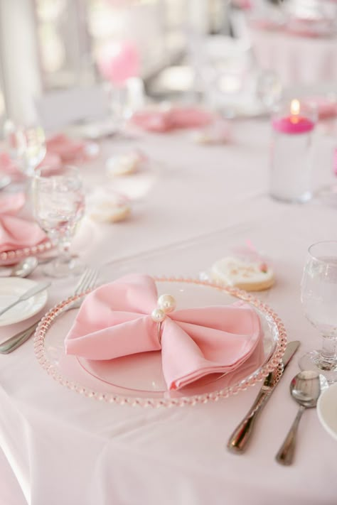 Sweet 16 Paris Theme Ideas, Pink Table Decorations, Pink Table Settings, Bow Baby Shower, Girls Brunch, Bridal Shower Inspo, Cake Smash Backdrop, Birthday Dinner Party, Wedding Types