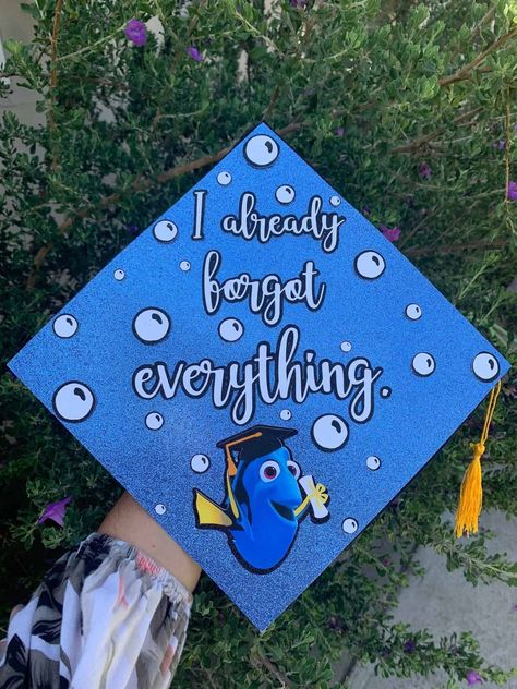 42 Funny Graduation Caps That'll be Turning Heads Funny Grad Cap Ideas, Graduation Cap Decoration Teacher, Funny Graduation Cap Designs, Nurse Graduation Cap Designs, Graduation Pics Ideas, Diy Grad Cap, Graduation Cap Designs College, Girly Graduation, Funny Graduation Caps