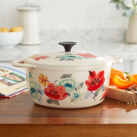 Pioneer Woman Kitchen, Cast Iron Dutch Oven, Ree Drummond, Enameled Cast Iron, The Pioneer Woman, Healthy Vegetables, Pioneer Woman, Dutch Oven, Pots And Pans