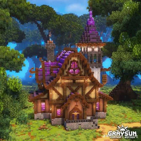 Minecraft Amethyst, Fantasy Survival, Minecraft Fantasy House, Minecraft Enchantments, Minecraft Medieval House, Minecraft Castle Designs, Drawing Hacks, Survival House, Rumah Minecraft Sederhana