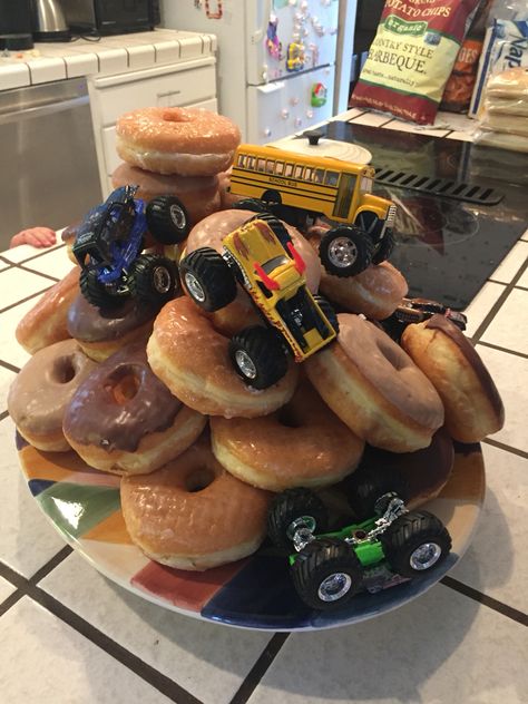 Monster Truck Donut Cake, Monster Truck Breakfast, Monster Truck Donut Party, Monster Truck Birthday Party Ideas, Truck Birthday Party Ideas, Donut Birthday Cake, Monster Truck Birthday Party, Monster Jam Birthday, Monster Jam Party