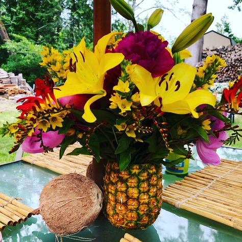 He Lied To Me, Hawaii Birthday Party, He Lied, Big Dinner, Luau Decorations, Sunset Party, Tropical Flower Arrangements, Pineapple Flowers, Hawaii Party