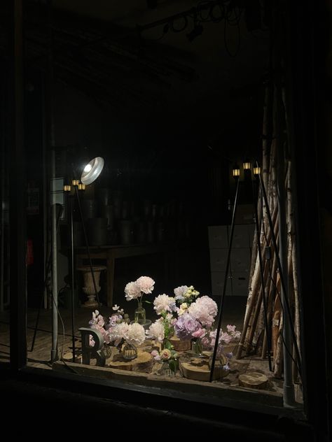 flower shop in london Dark Florist Shop Aesthetic, Dark Flower Shop Aesthetic, Gothic Flowers, Shop Aesthetic, Florist Shop, Dark Flowers, Night Aesthetic, Black Box, Aesthetic Vintage