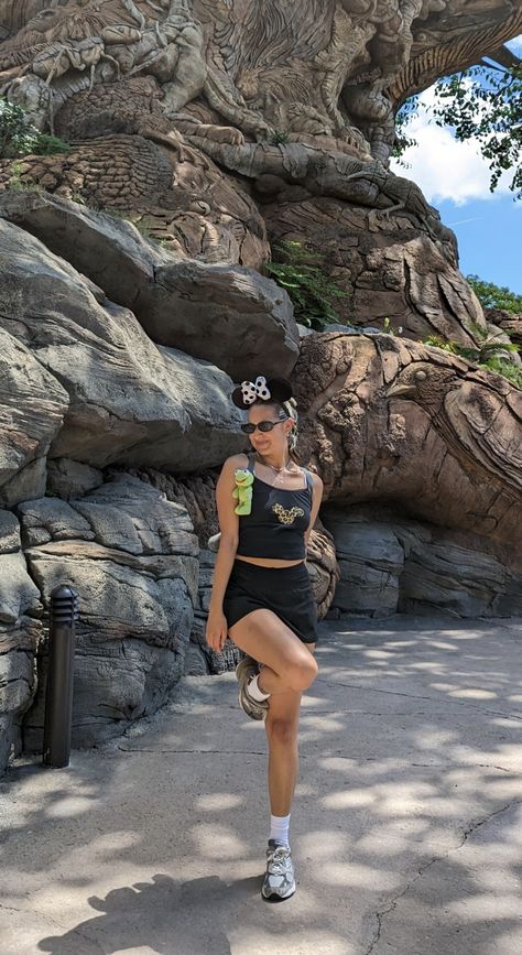 Cute Disney Outfits Summer, Seaworld Outfit, Sea World Outfit, Disney Outfits Summer, Universal Outfits, Park Fits, Disneyland Fits, Hollywood Studios Outfit, Youtuber Aesthetic