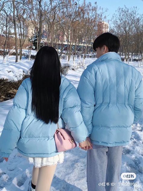 Hatice Core, Couple Winter Outfits, Korean Photoshoot, Korean Winter, Korean Fashion Winter, Korean Wedding, Girl Couple, Cute Relationship Photos, Best Friends Aesthetic