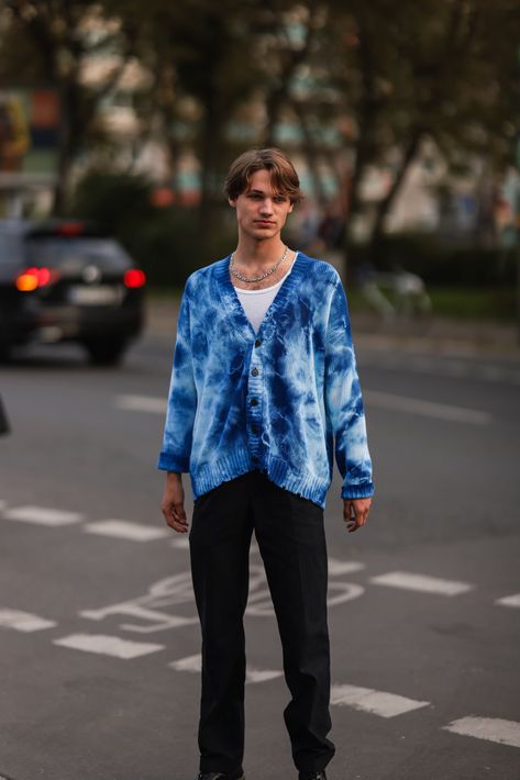 Tie-Dye Preppy Look, 90s Fashion, Tie Dye, Bomber Jacket, Dye, Trousers, Crew Neck, Fashion Trends, T Shirt