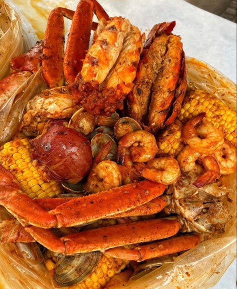 Mr Crab, Ideas For Parties, Food Subscription Box, Foods Ideas, Seafood Boil Recipes, Best Fast Food, My Birthday Is, Yummy Seafood, Soul Food Dinner