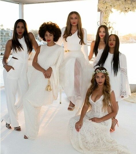 Tina Knowles Wedding: (From left to right: Kelly Rowland, Solange, Tina Knowles, Bianca Lawson (Beyoncé's new step sister), Angie Beyincé (Beyoncé's cousin), and the flawless Beyoncé. Richard Lawson, Tina Knowles, Women In White, All White Party, Yacht Party, All White Wedding, Solange Knowles, Beyonce And Jay Z, Beyonce And Jay