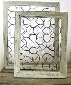 How to make shabby chic chicken wire frames. Could use those tiny lil clothesline pins from craft store  to hang lil pictures on ..cute Chicken Wire Crafts, Chicken Wire Frame, Shabby Chic Nursery, Chic Nursery, Shabby Chic Bathroom, Shabby Chic Crafts, Chic Bathrooms, Shabby Chic Kitchen, Chic Kitchen