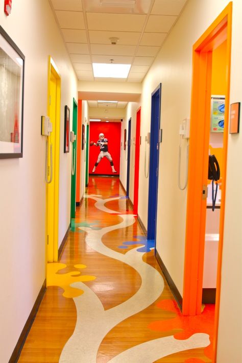 Pediatric Dental Office, Kindergarten Interior, Daycare Decor, Daycare Design, Cool Office Space, Kindergarten Design, Children Hospital, Corporate Office Decor, Hospital Interior