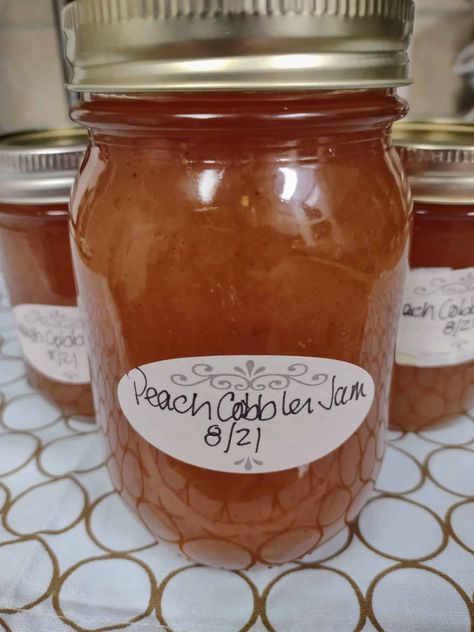 Peach Cobbler Jam - Forking Good Food White Peach Jam Recipe Canning, Peach Cobbler Jam Recipe, Peach Cobbler Jam Recipe Canning, Peach Canning Ideas, Peach Cobbler Jam, Canning Jams, Canning Jam Recipes, Peach Jelly, Canning Peaches