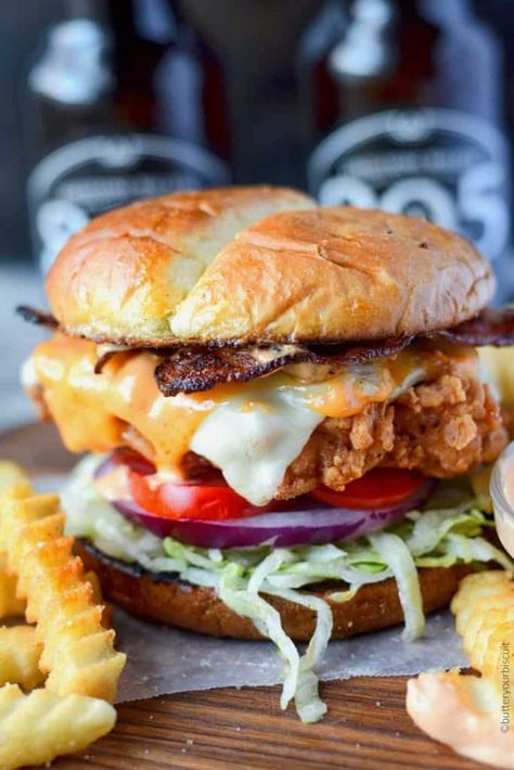 Spicy buttermilk fried chicken sandwich Buttermilk Fried Chicken Sandwich, Buttermilk Crispy Chicken, Crispy Chicken Sandwich, Chicken Sandwich Recipe, Crispy Chicken Sandwiches, Chicken Melts, Sriracha Mayo, Buttermilk Fried Chicken, Chicken Sandwich Recipes